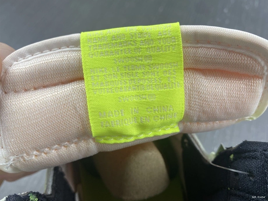 Retro 1 Volt 555088-702 OG Jordan Visionaire High Air 1111